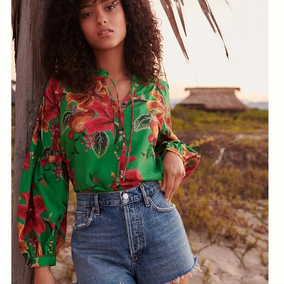 FARM Rio Raquel Button down Puff Sleeve Top - Picture 1 of 14